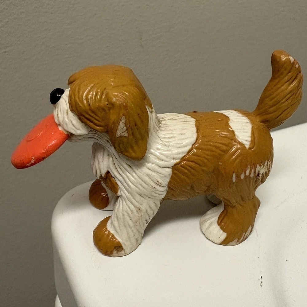Vtg Sesame Street Jim Henson Barkley 2" Action Figure Puppy Dog Holding Frisbee